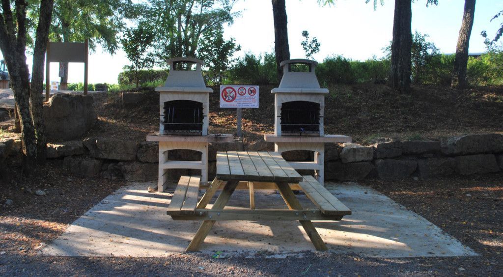 Aire barbecue du camping